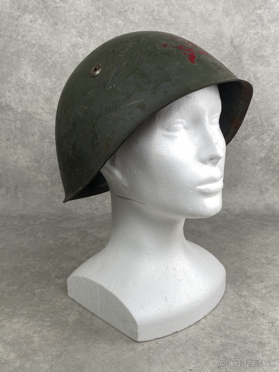 vojenské prilby - 14