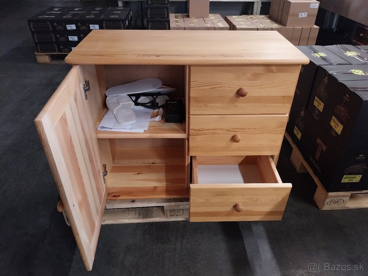 Stôl a stoličky - 14