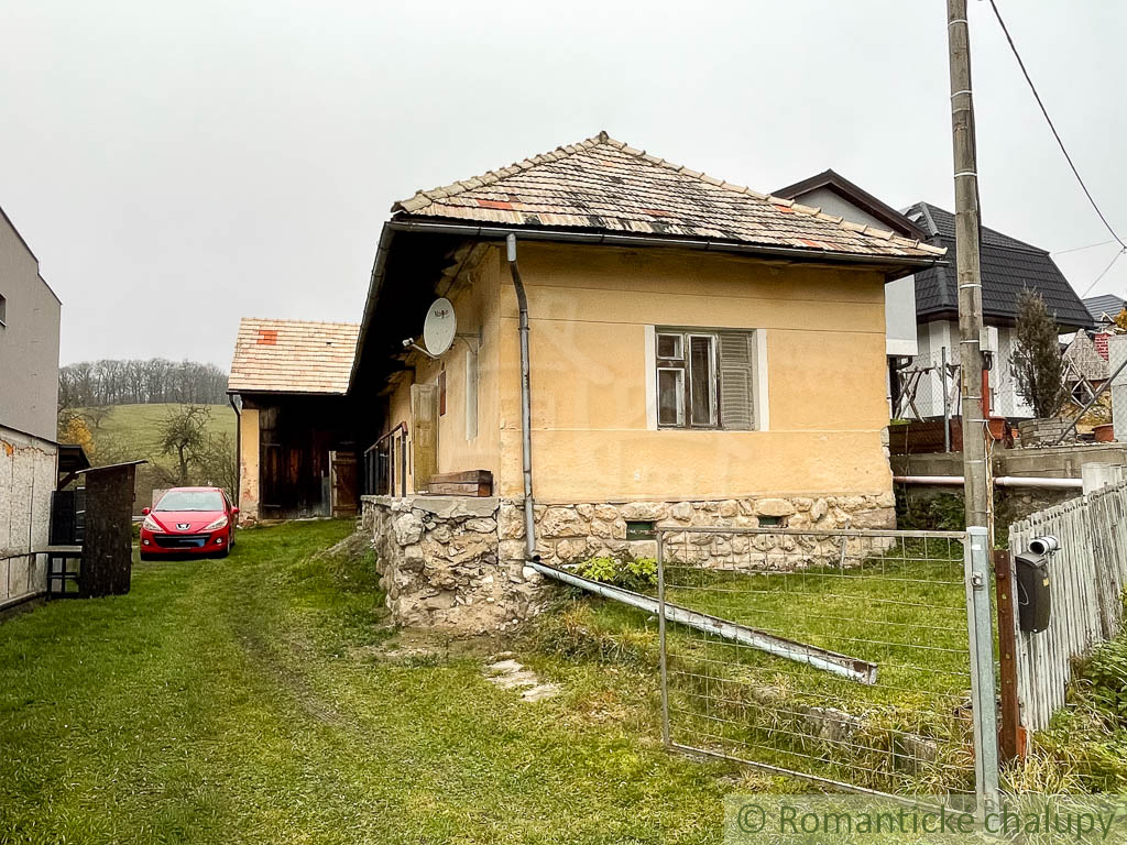 Rodinný dom / chalupa s veľkou záhradou v tichej obci Horn - 14