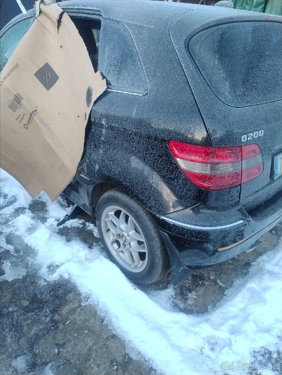 Mercedes Benz A B rozpredám na diely - 14