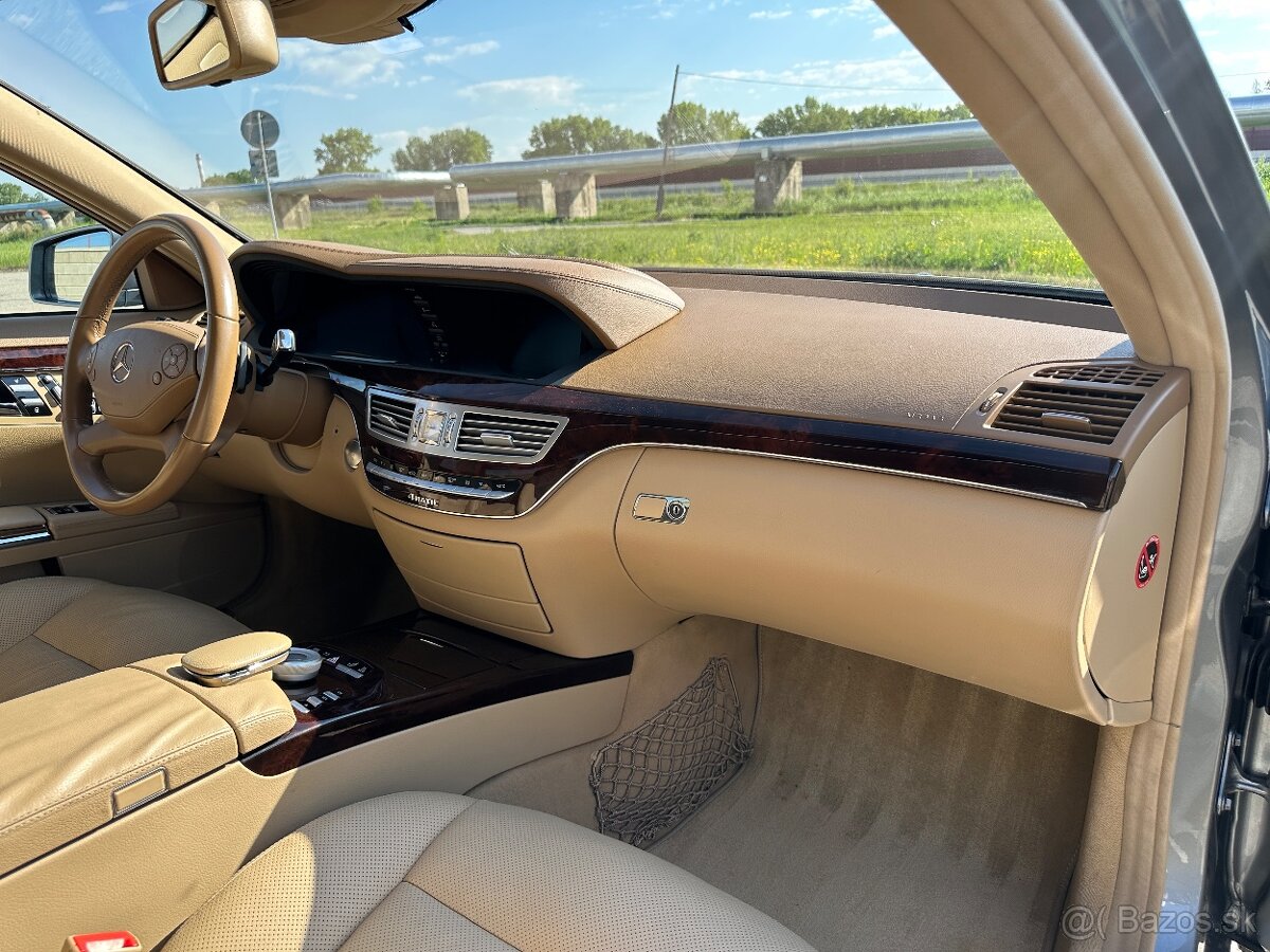 Predám Mercedes S500 4 Matic 320kw - 14