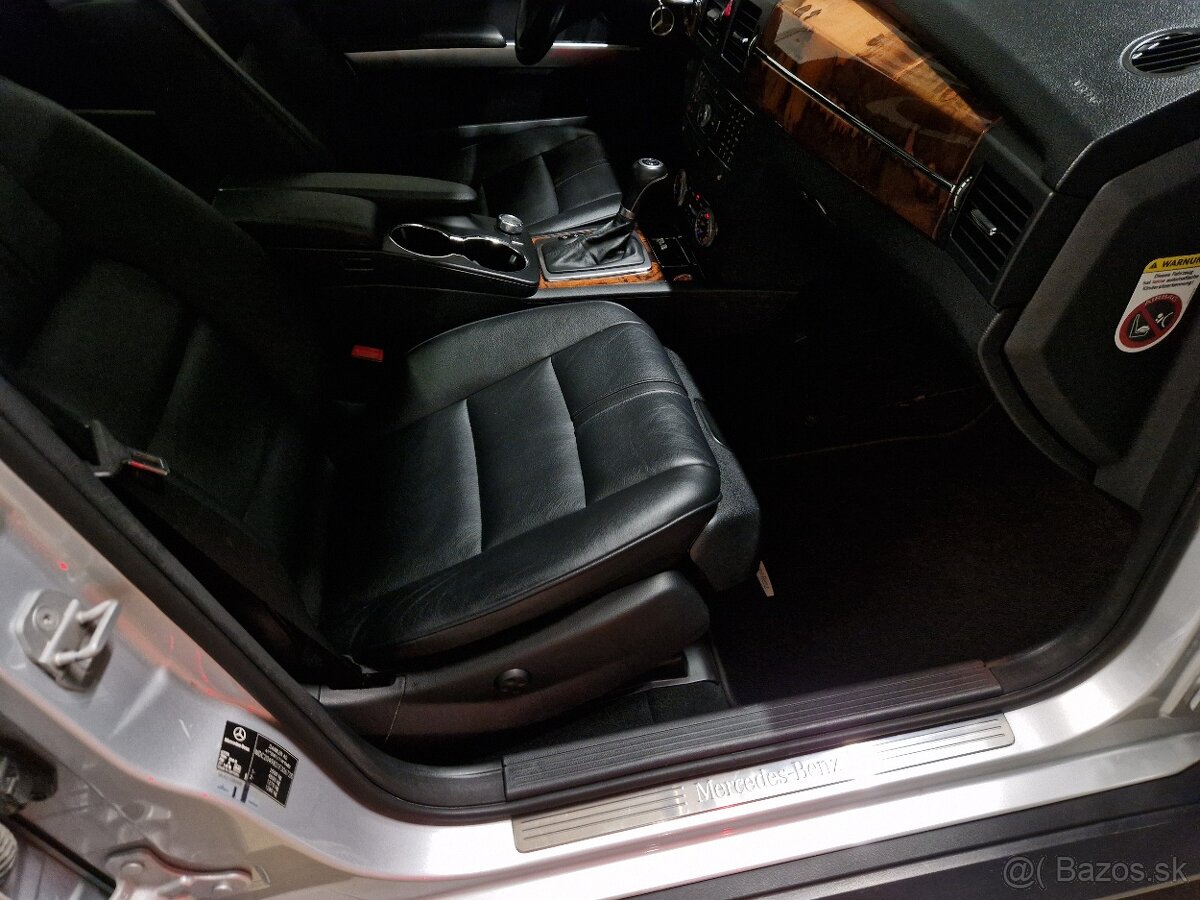 Mercedes-Benz GLK V6 3,0L 320 CDI 4MATIC Auto Pano Ťažné - 14