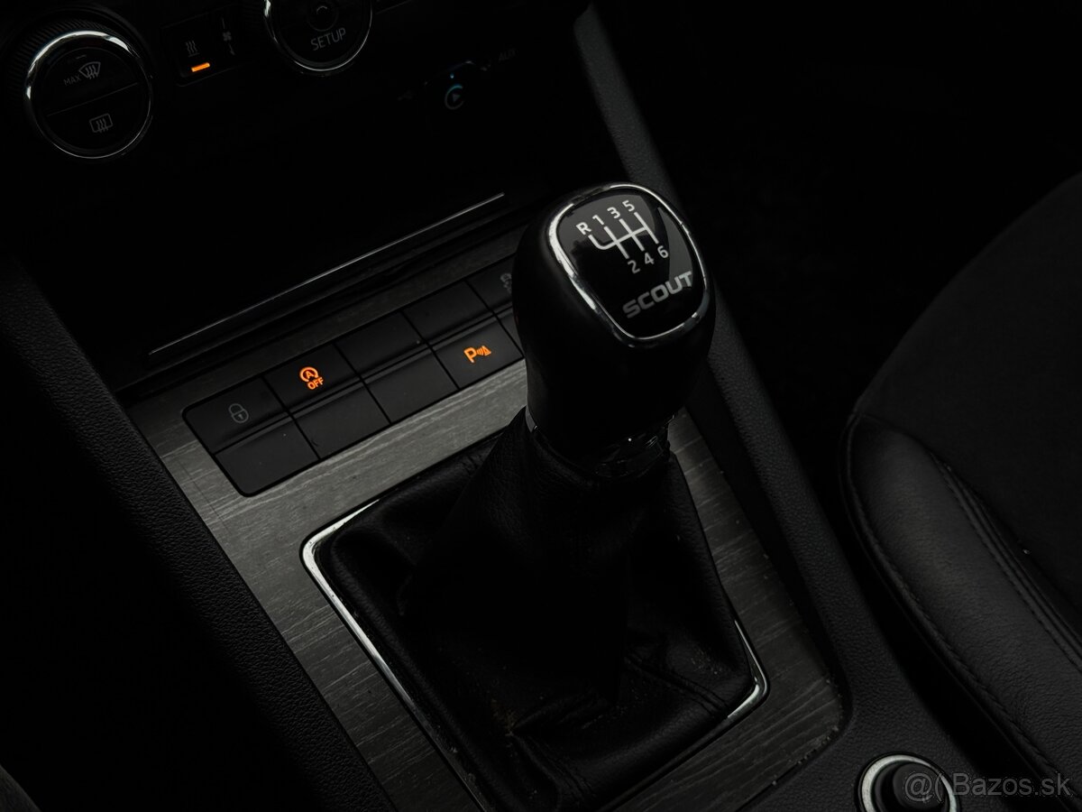 Škoda Octavia Scout 2.0tdi 6st manual - 14