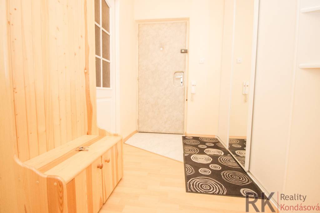 Top lokalita- 3-izb.byt s loggiou, Jakobyho - 14