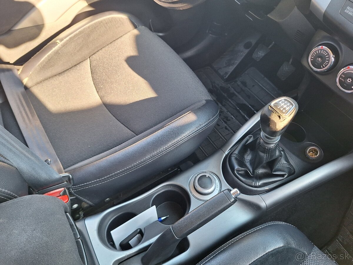 Mitsubishi Outlander 2.2 DI-D - 14