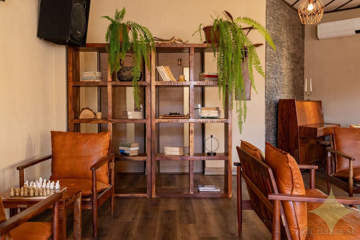 Exkluzívne na predaj polyfunkčný objekt v meste Banská Štiav - 14