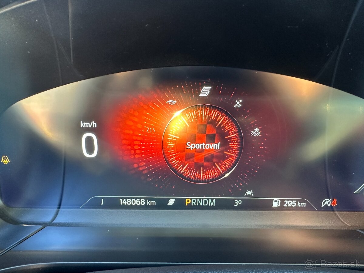 Ford Kuga 1.5TDCi ST Line-rv:2022--148tis km--AT 8-- - 14