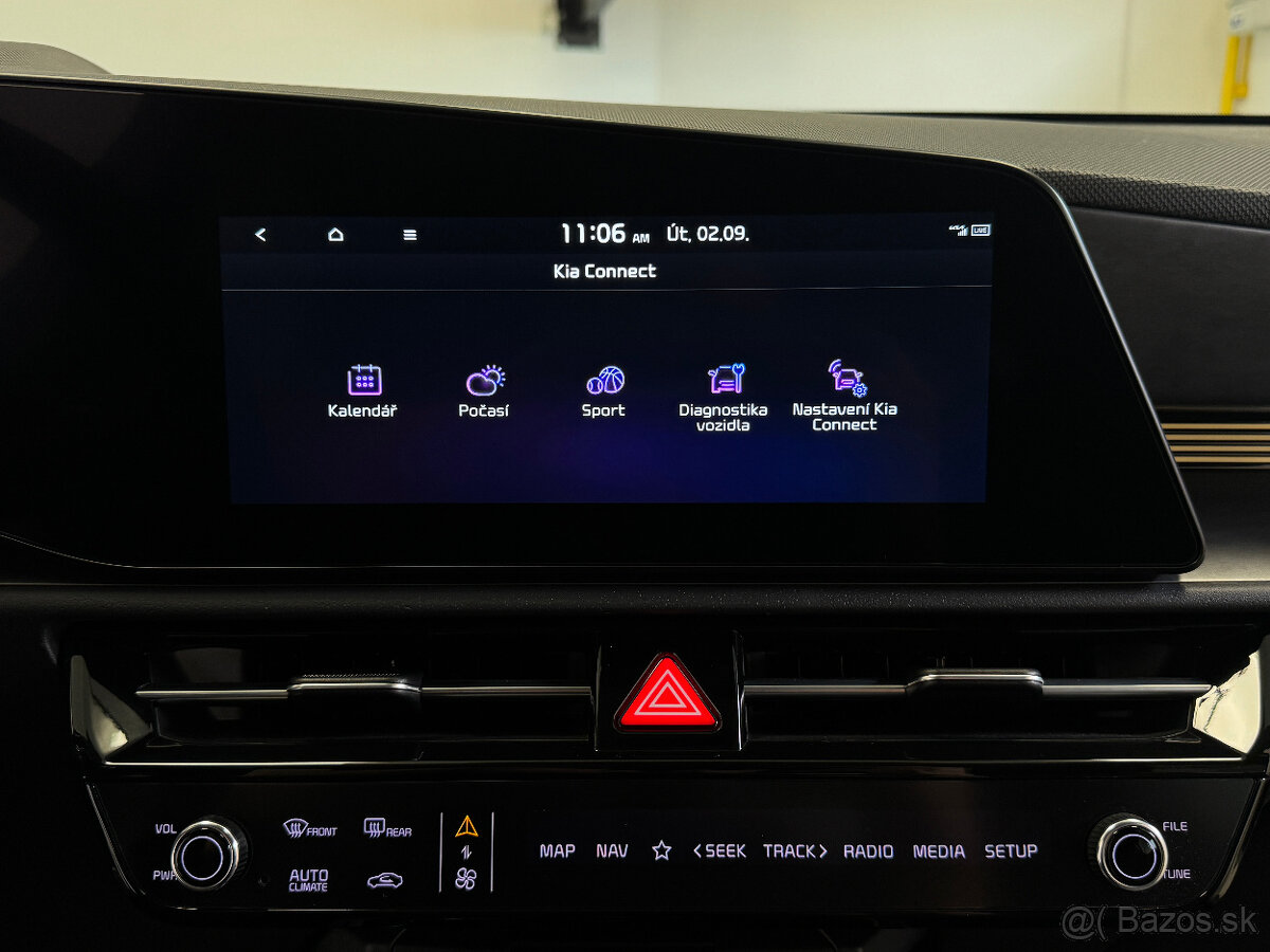 Kia e-Niro Baterie 64,8kWh Motor 150KW Style AT 5d rv11/2023 - 14