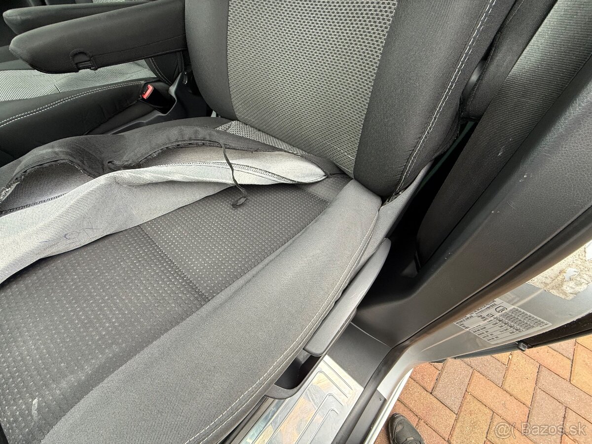 VOKSWAGEN MULTIVAN T5 GP 2,0 TDI 103 kW EDICE TEAM - 14