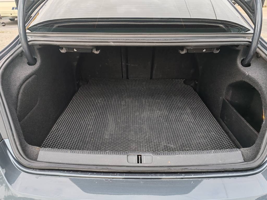 Volkswagen Passat CC 2.0 TDI 170k 4Motion DSG - 14