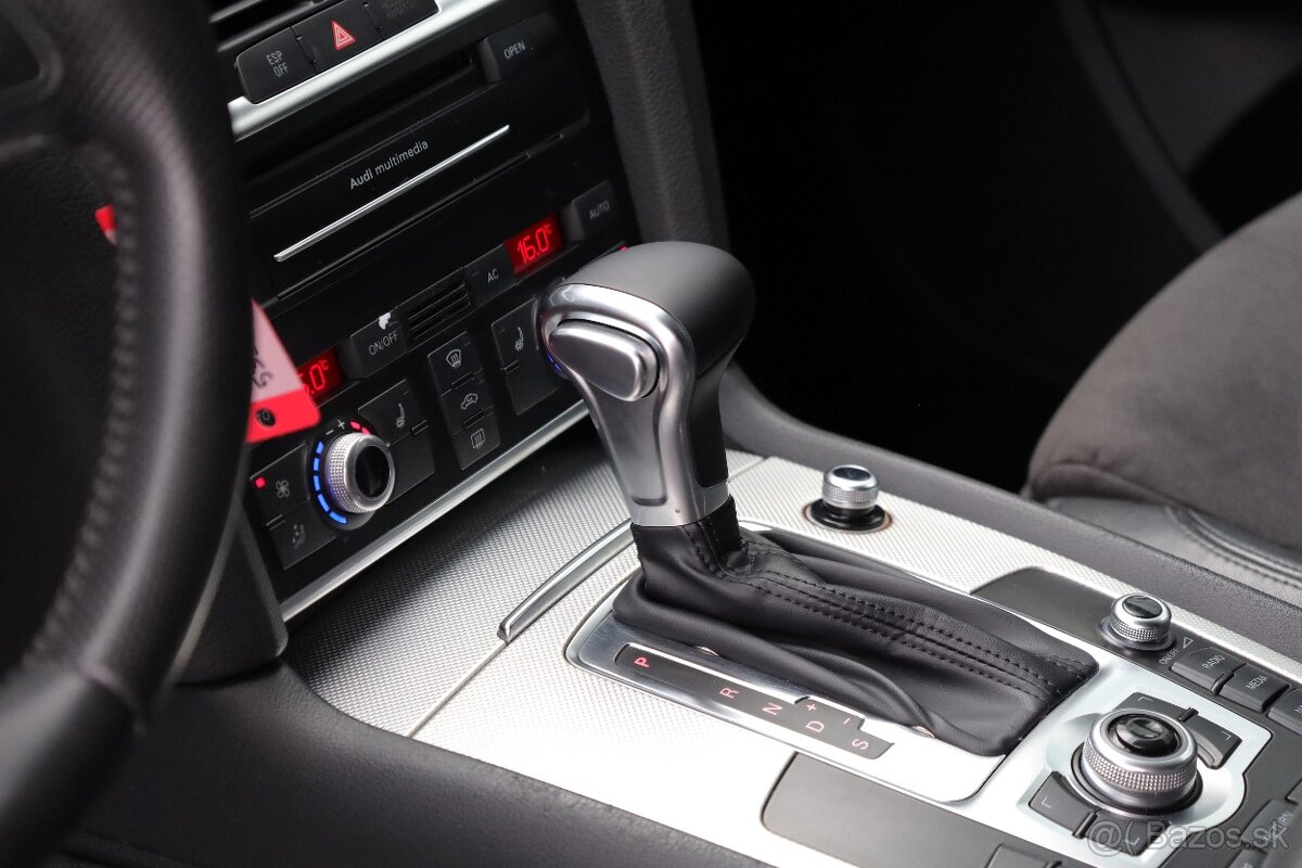Audi Q7 3.0 TDI quattro tiptronic DPF - 14