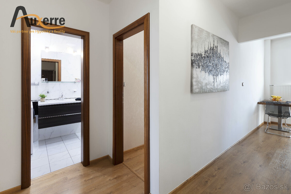 Priestranný 3-izbový byt v Starom Meste - Bratislava - 14