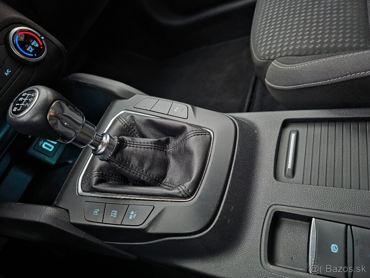 Ford Focus 1.5 TDCi EcoBlue Titanium - 14