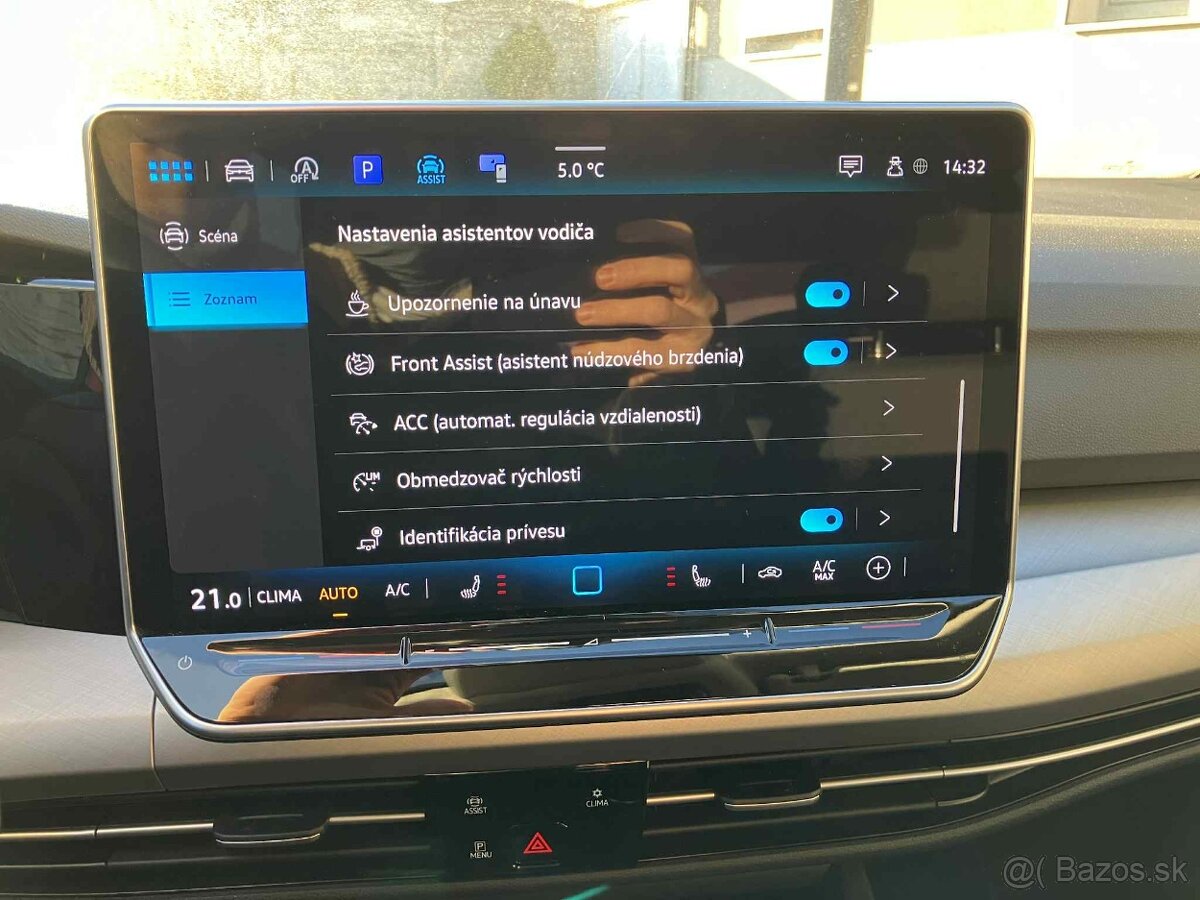 Volkswagen Golf 8 facelift 2.0 TDI 85kW. 10/2024 - 14