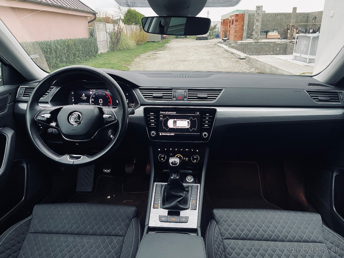 Škoda Superb Combi 2.0TDI Style 2021 - 14