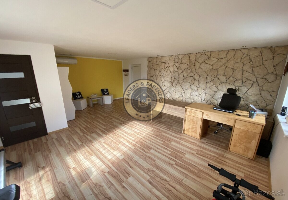 Nízkoenergetické rodinné sídlo s WELLNESS - Záborské - 14