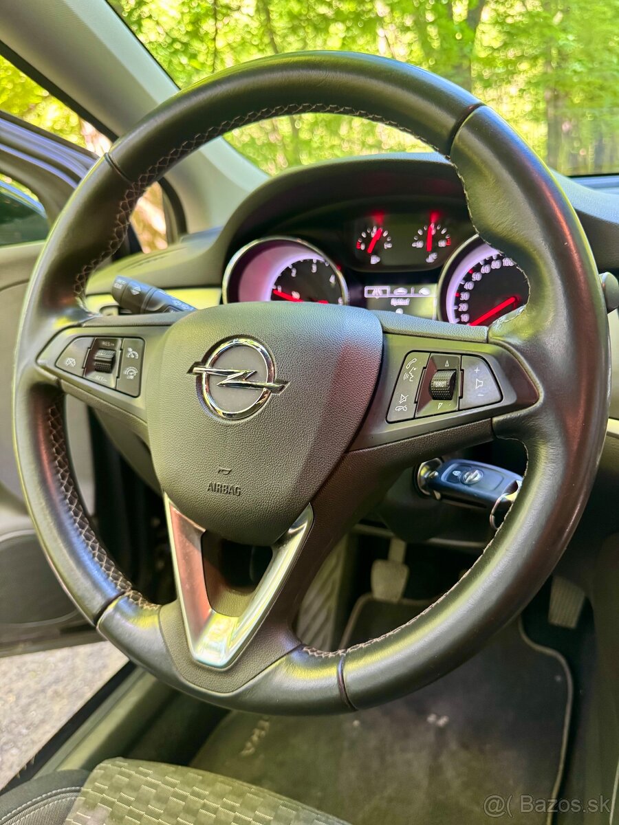 Opel astra sports tourer - 14