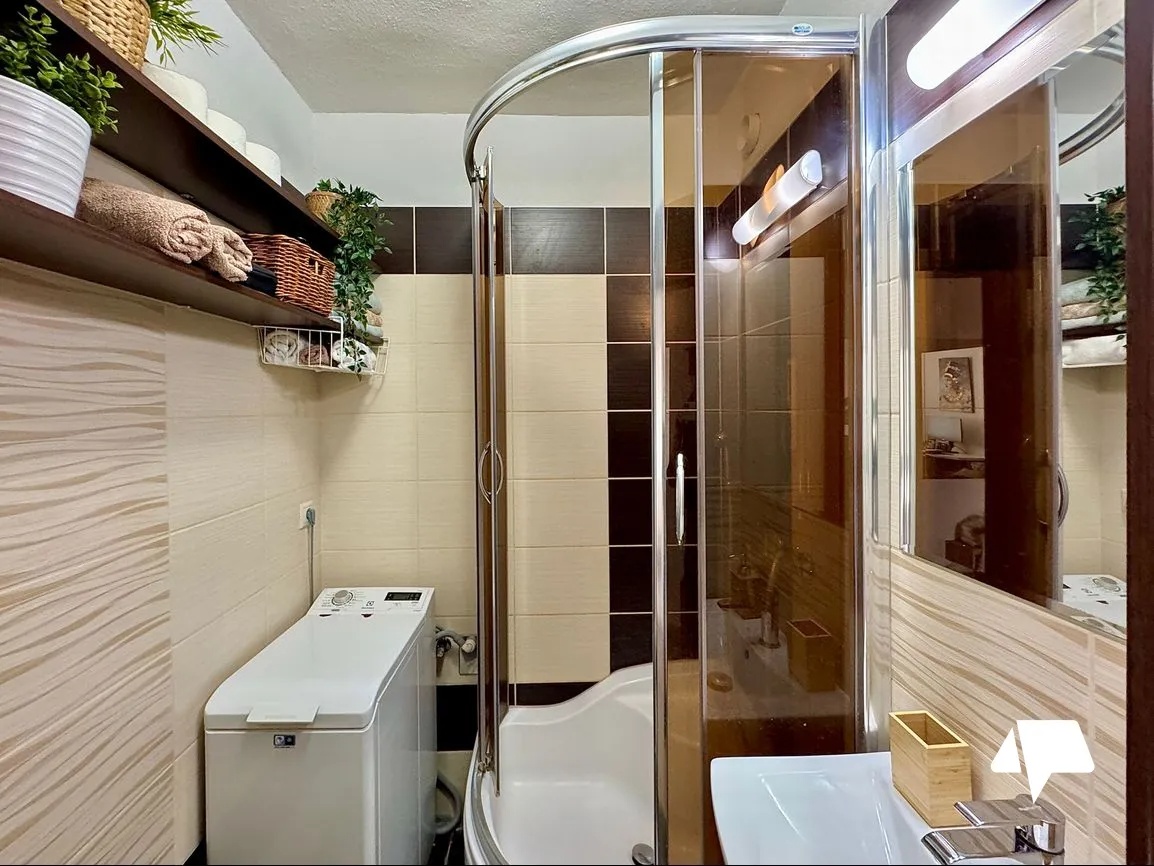 Prenájom 2 izb. byt, rekonštrukcia, balkón, centrum - 14