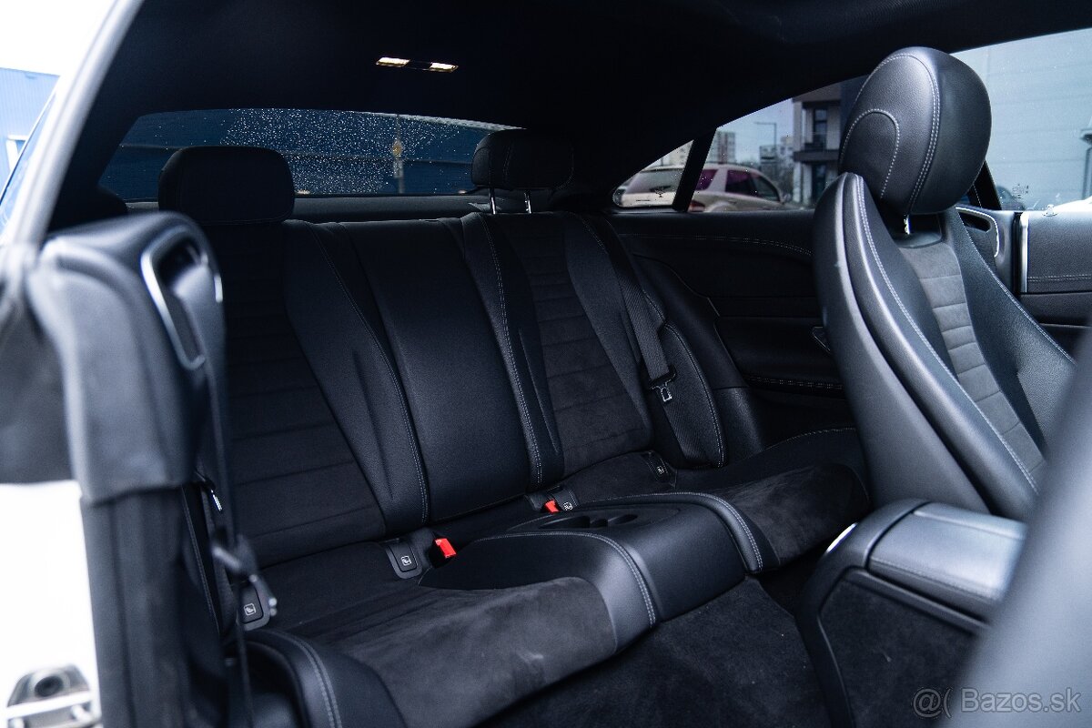 Mercedes-Benz E 220 Coupé - 14