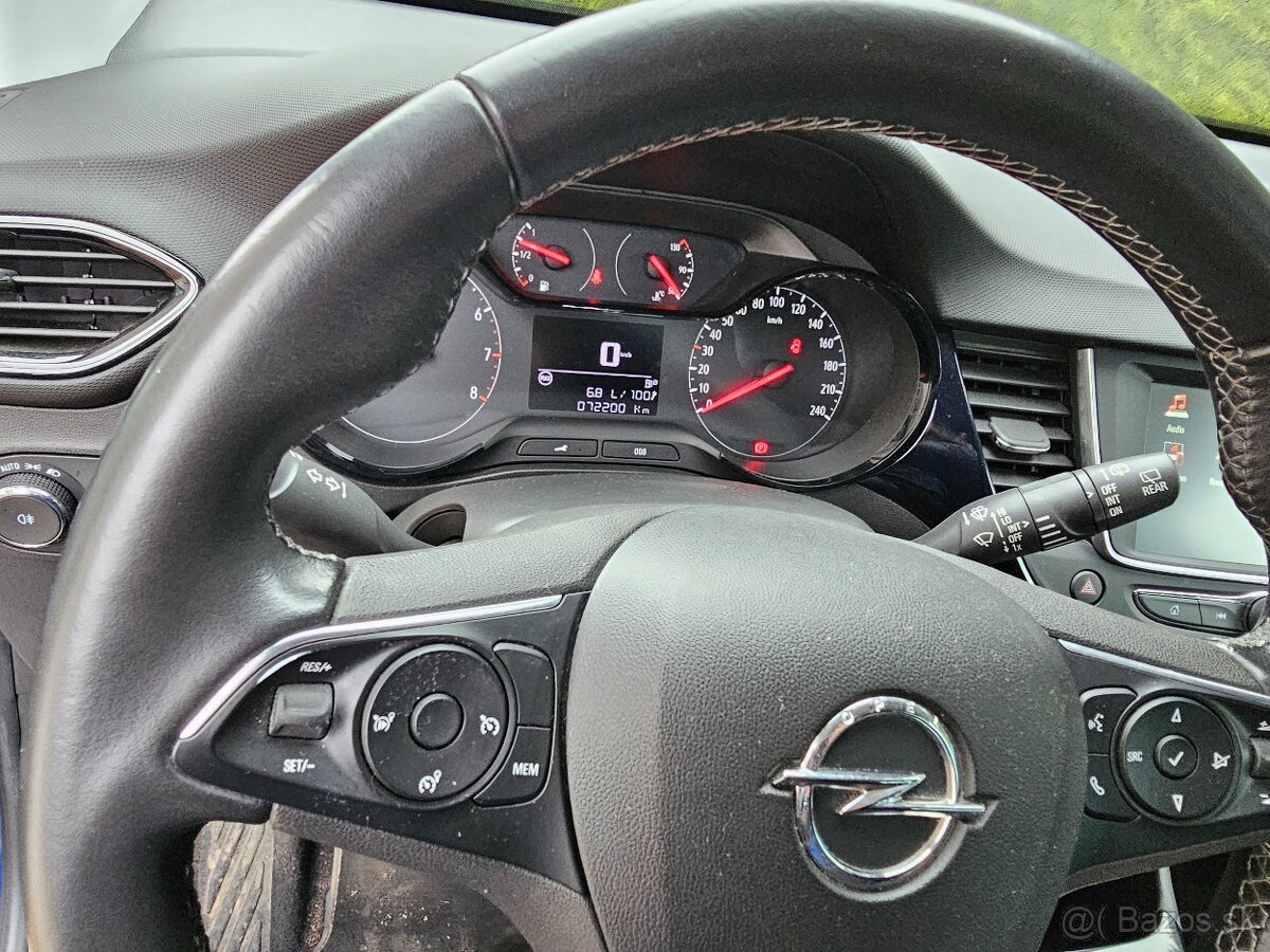 Opel Crossland X Combi 61kw Manuál 72 300km - 14