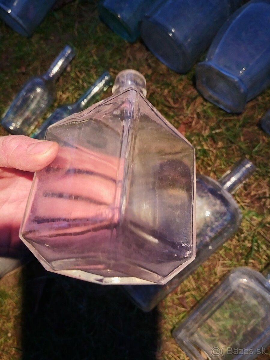 staré fľaše a poháre - 14