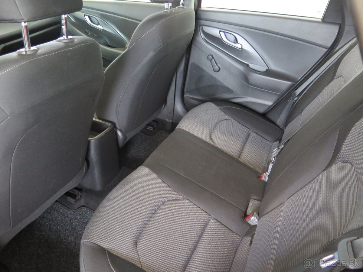 Hyundai i30 1.4CVVT,klima,servis,asistenti - 14