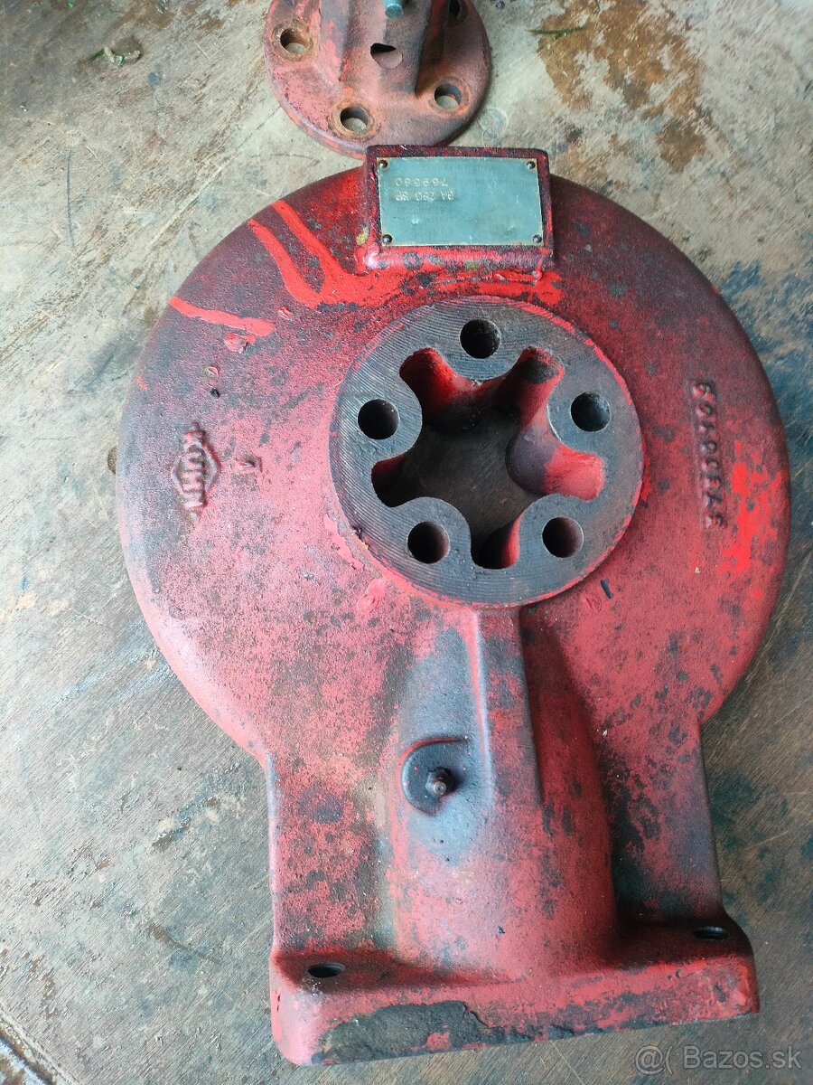KUHN 280 SHRNOVAČ -- ruzné díly - 14