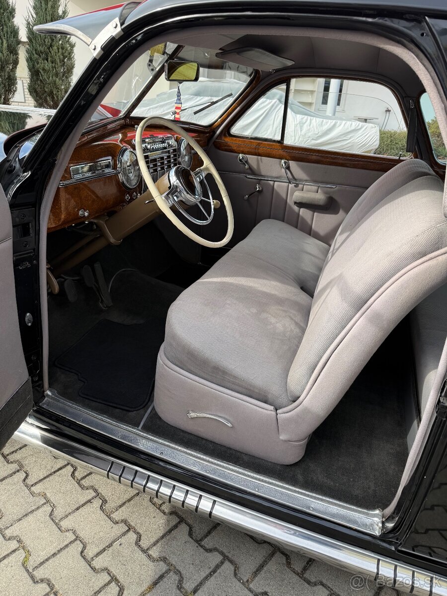 1941 Cadillac Series 62 Coupe - 14