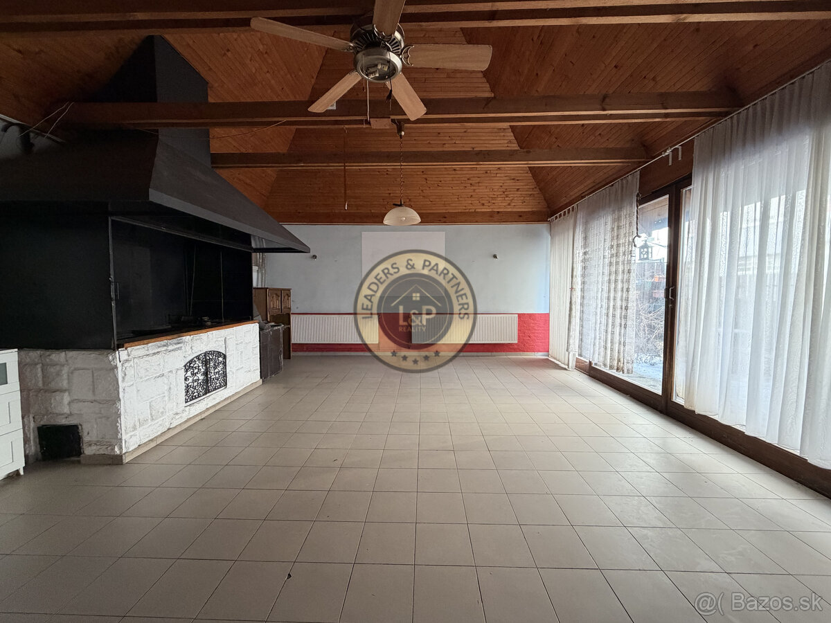 Rodinný dom/Komerčný objekt na predaj, VRAKUŇA - 14