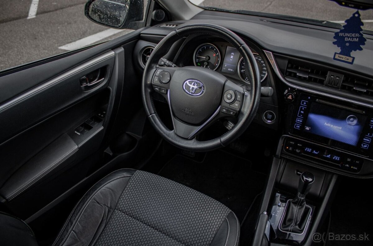 Toyota Corolla sedan 1.6 Ececutive - 14