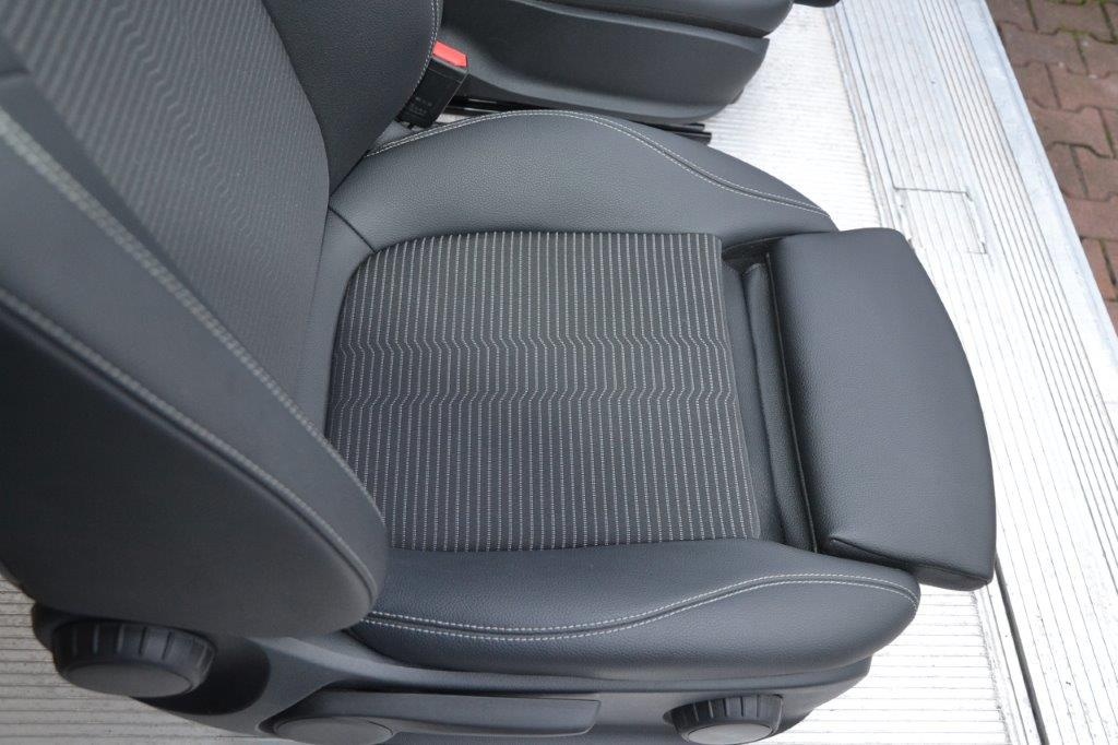 Mercedes-Benz Sprinter, Vito přední sedačky - 14