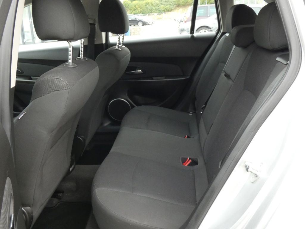 Chevrolet Cruze 1.7 TD TOTÁLNÍ VÝPRODEJ - 14