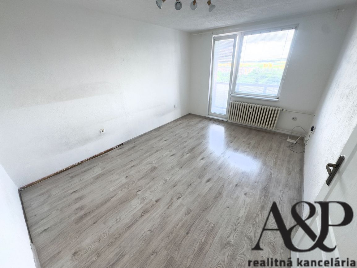 ZNÍŽENÁ CENA/3 IZB. BYT S DVOMI BALKÓNMI V ŠIRŠOM CENTRE, 64 - 14