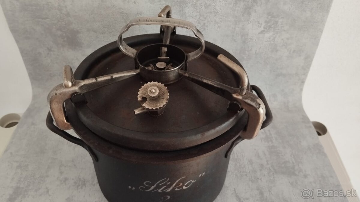 Velmi starý tlakový hrnec tz.tlakáč D.R.G.M - 14