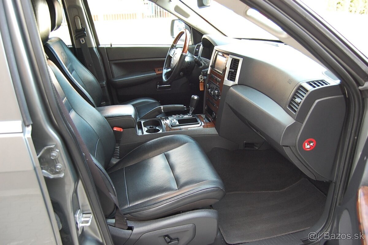 Jeep Grand Cherokee - 14