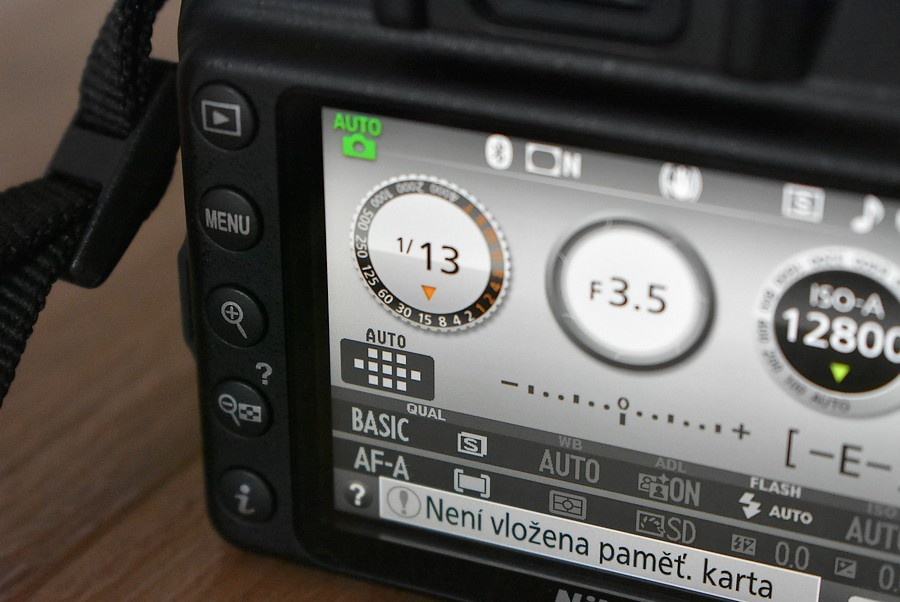 Nikon d3400 s bluetooth - VR objektiv 18-105 AF 1 tis. cvak. - 14