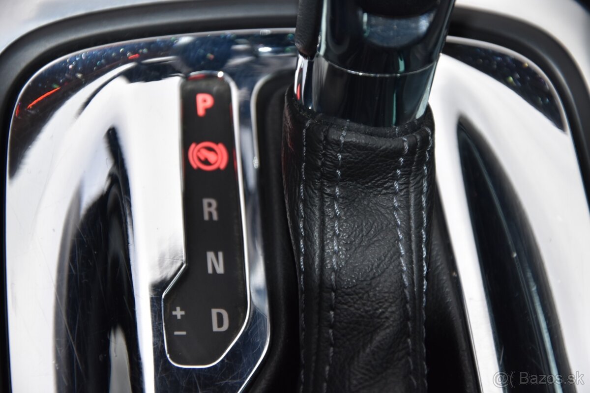 Opel Insignia 2,0 TURBO 4x4 - 14