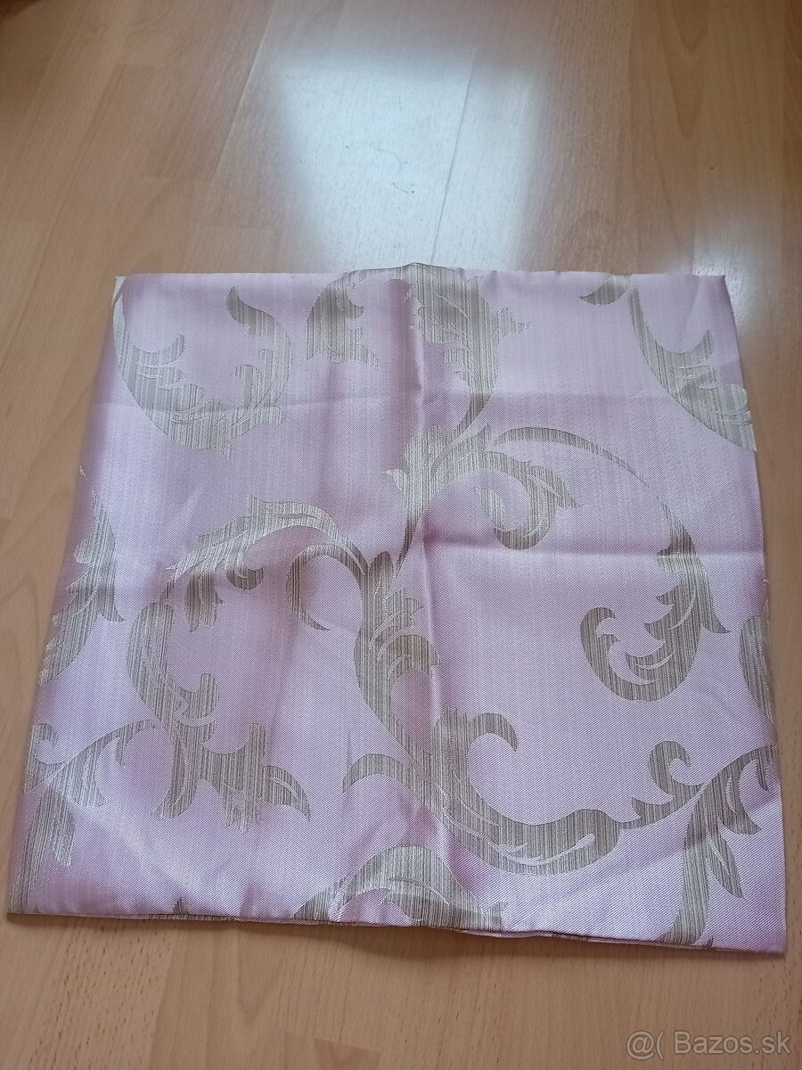 Obrusy, prestieranie a iné doplnky - 14