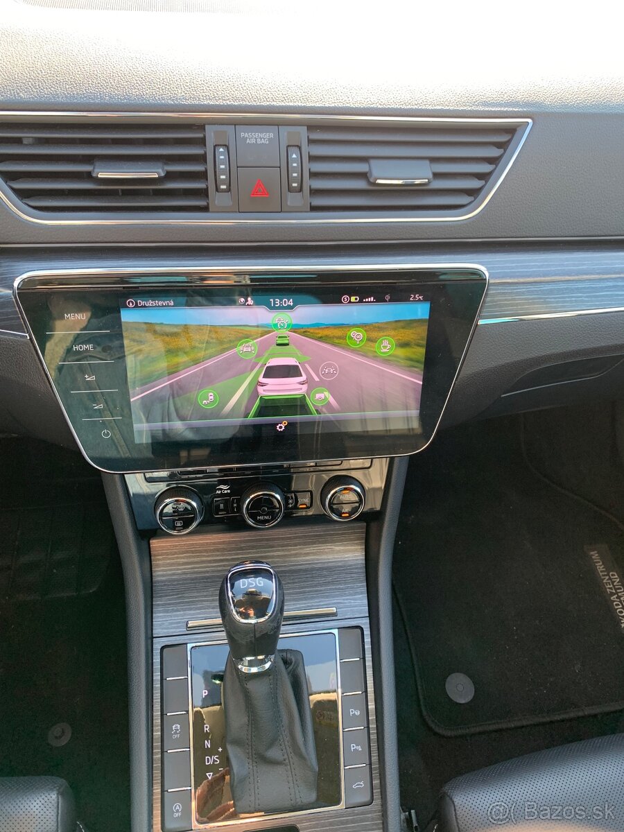 Škoda superb combi PREMIUM/Virtual/147kw/pano/webasto/ťažné - 14