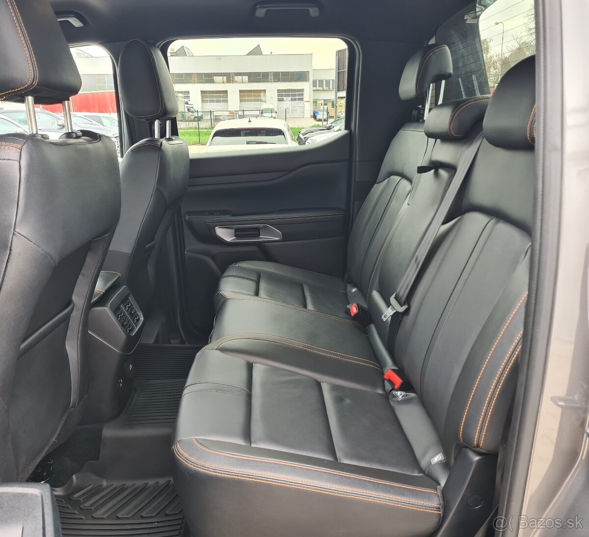 FORD RANGER 3.0 TDCI 4WD A/T WILDTRAK / MOŽNÝ ODPOČET DPH - 14