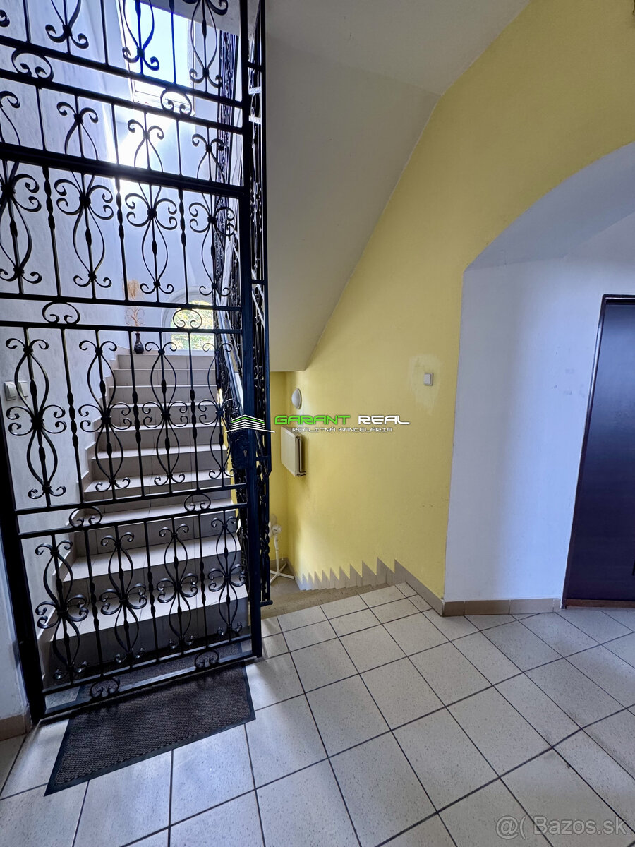 Prenájom zariadený obchodný priestor, 195 m2, Masarykova ul. - 14