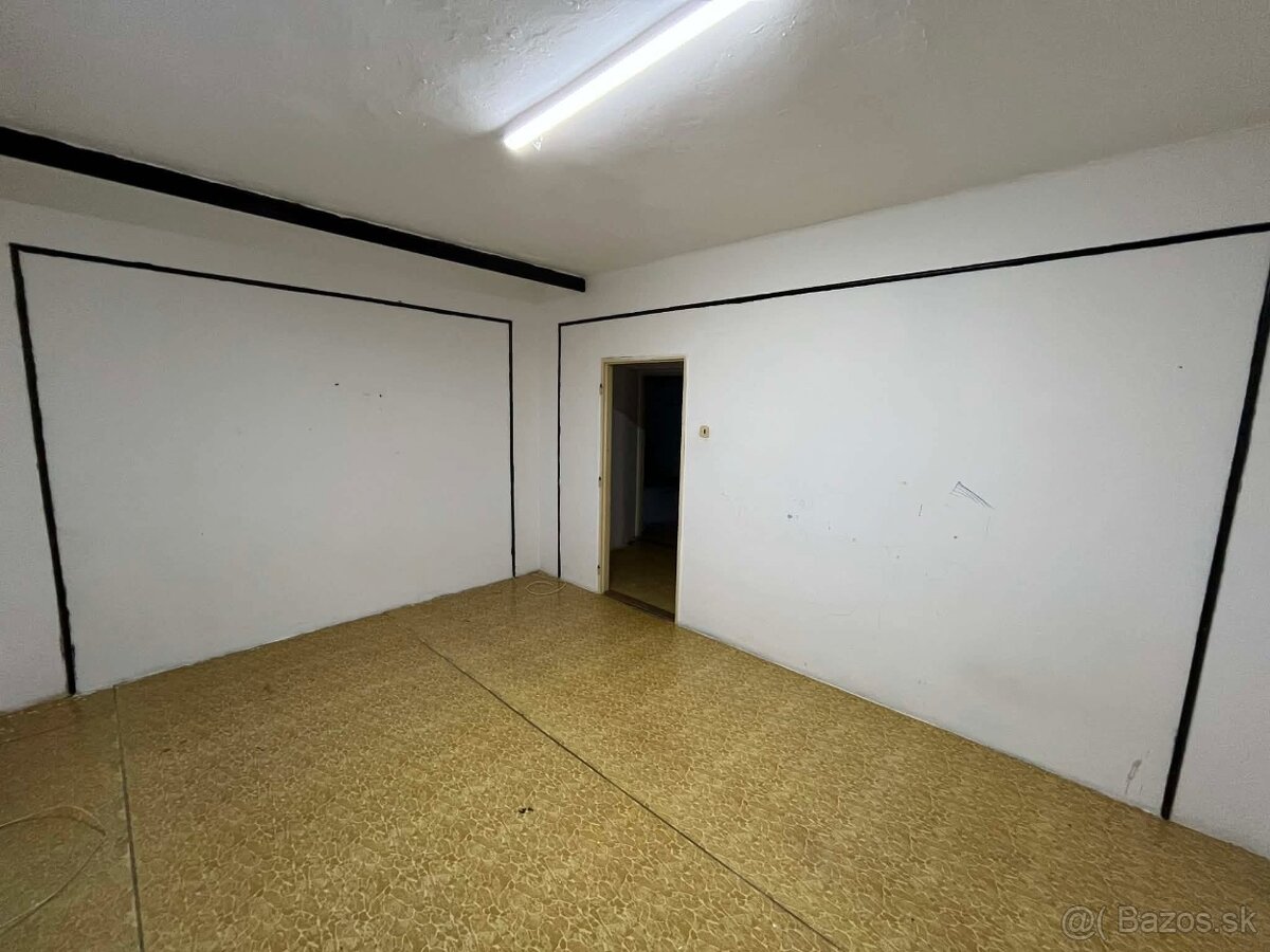 Na predaj rodinný dom v obci Leles - 14