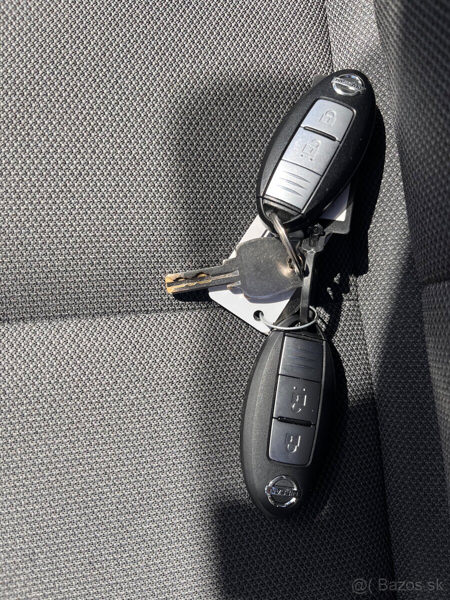 Nissan Navara DoubleCab dCi 190 N-Guard A/T - 14