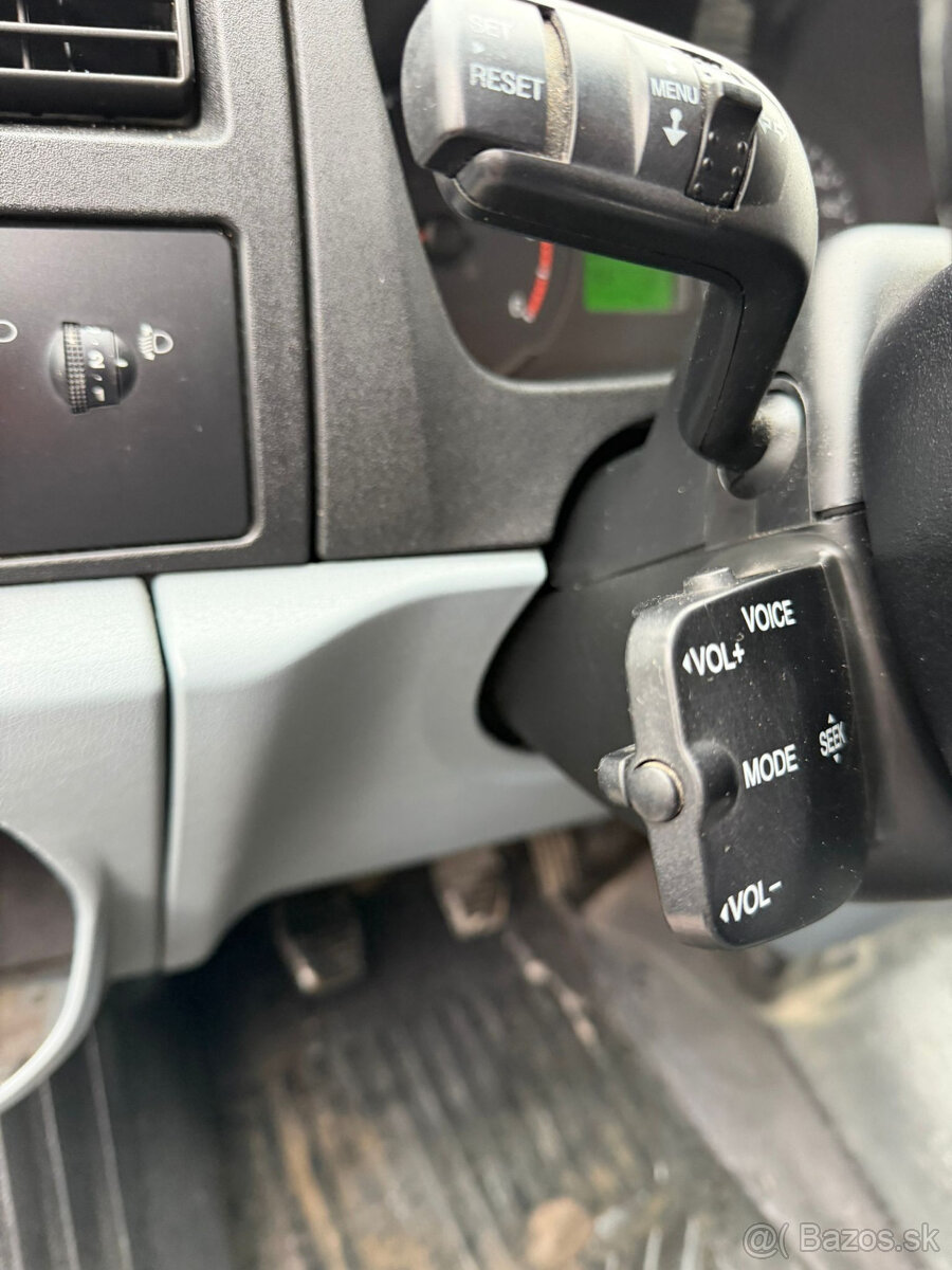 Ford Transit – 6 míst, klima, tempomat, dobrý stav - 14