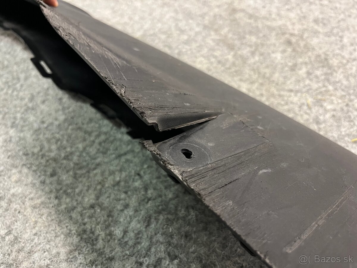 Porsche Taycan spojler nárazníka 9J1807541 - 14