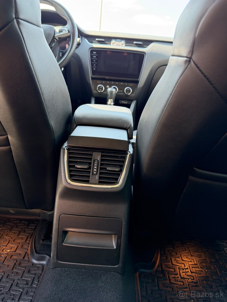 Škoda Octavia Combi - 14