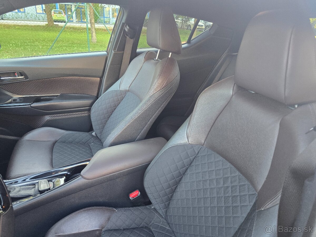 Toyota C-HR hybrid - 14