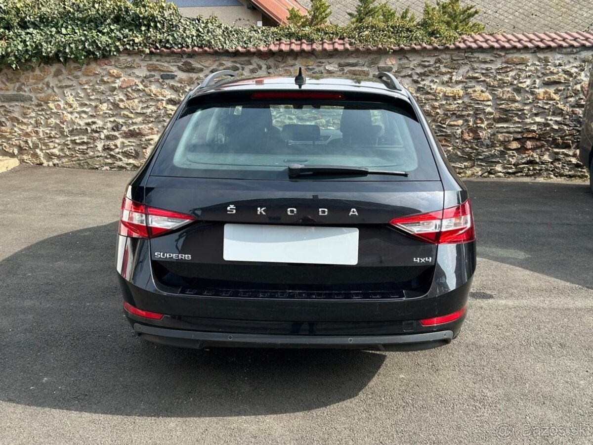 Škoda Superb Combi 2.0 TDI 4x4 - 14