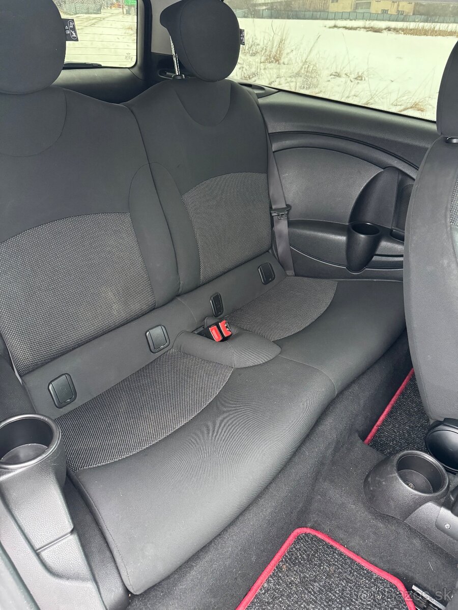 MINI Cooper D Clubman 80KW 1.6d - 14