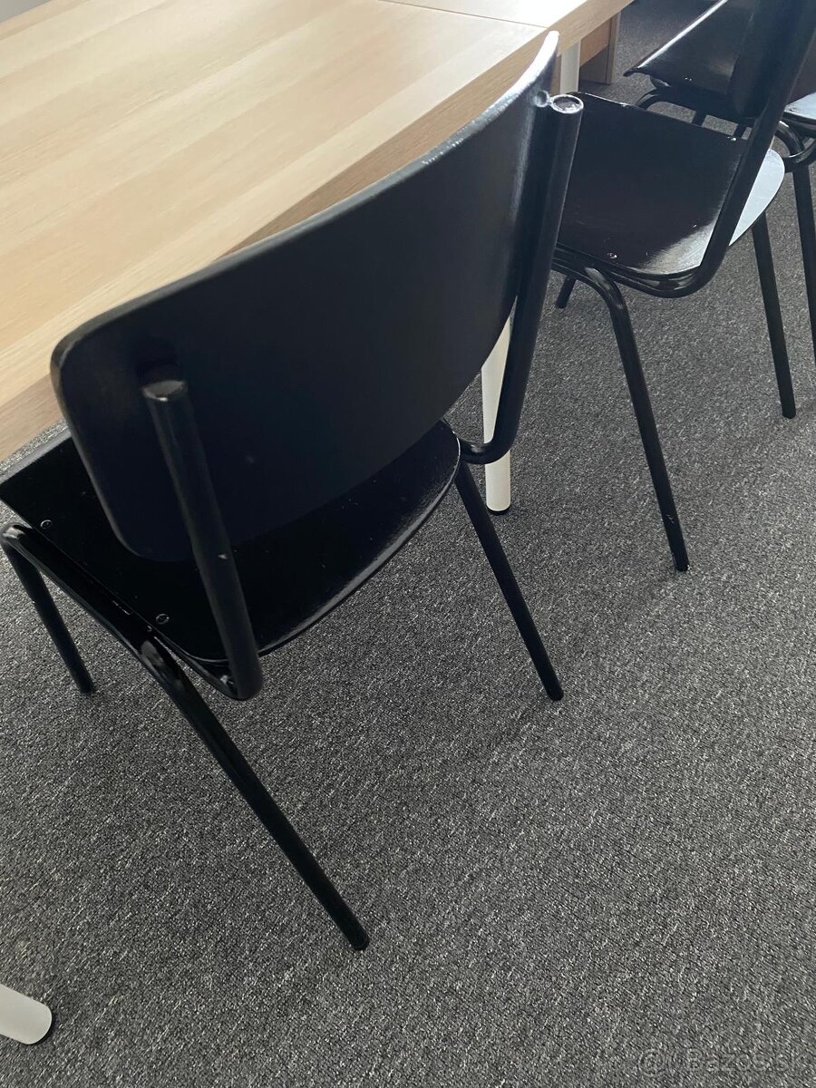 Lavice, stôl a stoličky - 14